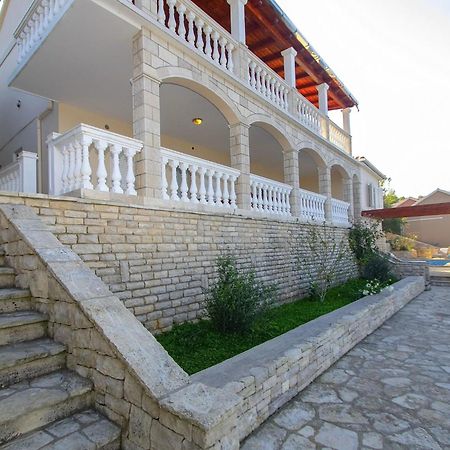 House Green Side Sunset- Four Bedroom House With Pool And Sea View Prigradica Esterno foto