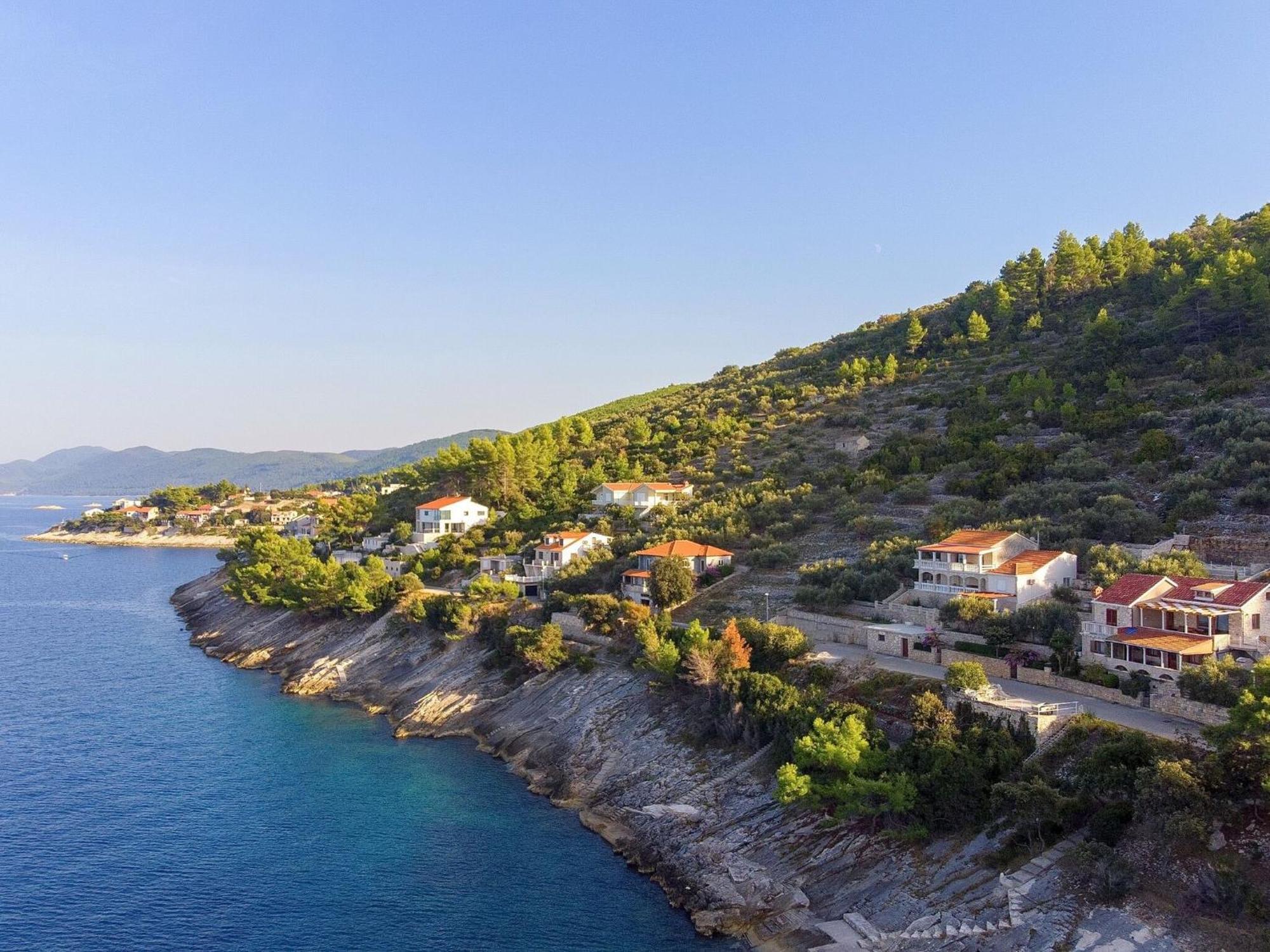 House Green Side Sunset- Four Bedroom House With Pool And Sea View Prigradica Esterno foto