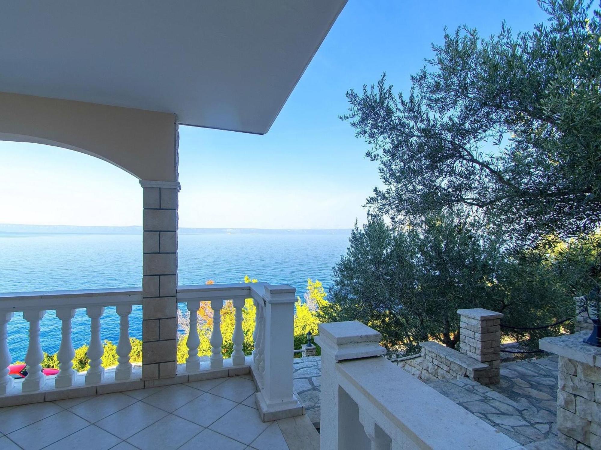 House Green Side Sunset- Four Bedroom House With Pool And Sea View Prigradica Esterno foto