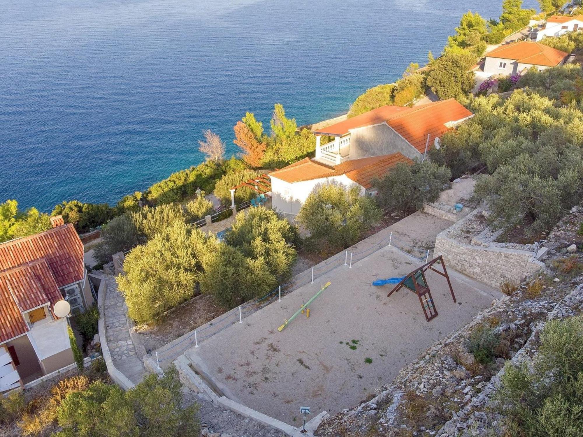 House Green Side Sunset- Four Bedroom House With Pool And Sea View Prigradica Esterno foto