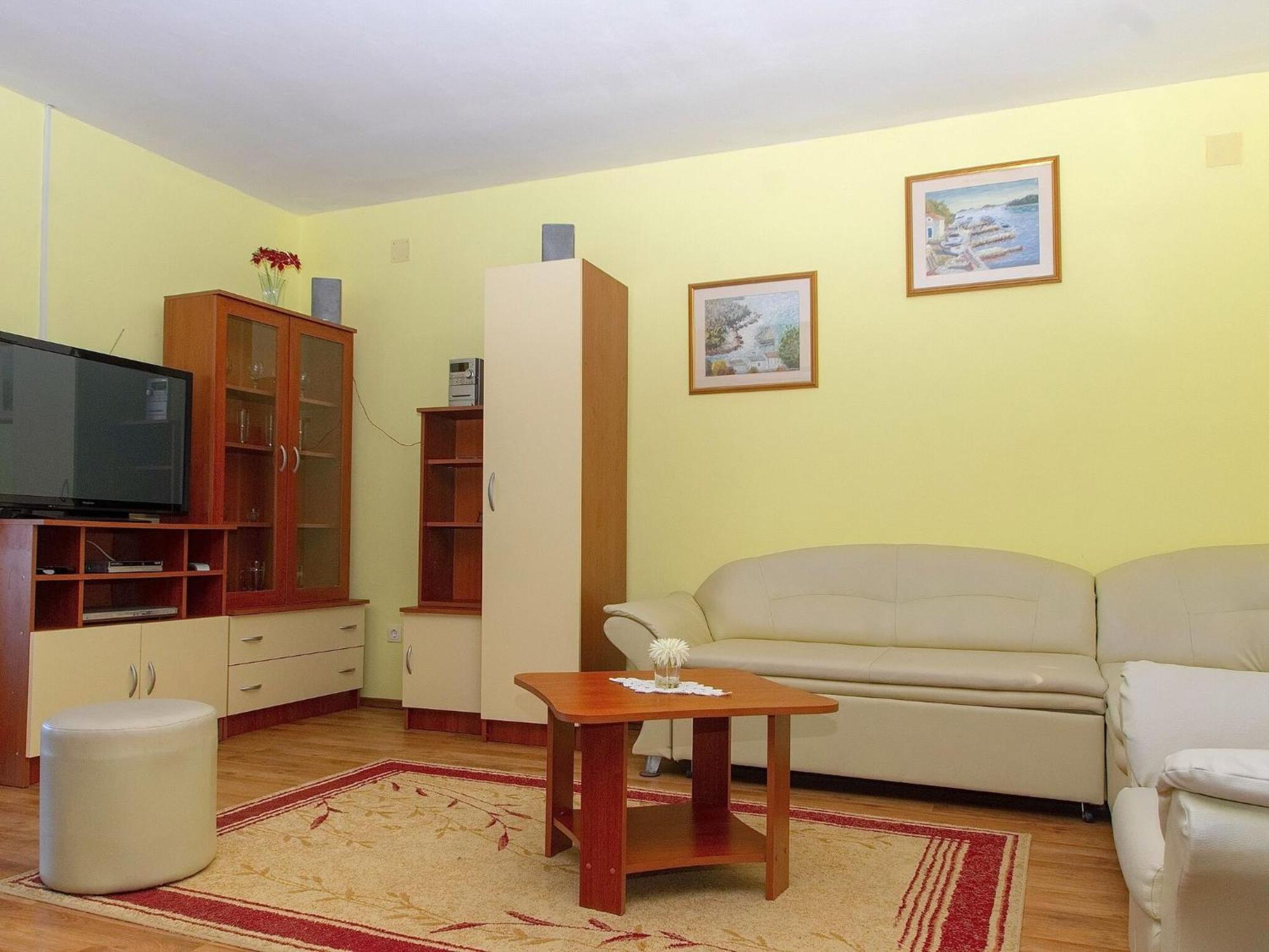 House Green Side Sunset- Four Bedroom House With Pool And Sea View Prigradica Esterno foto