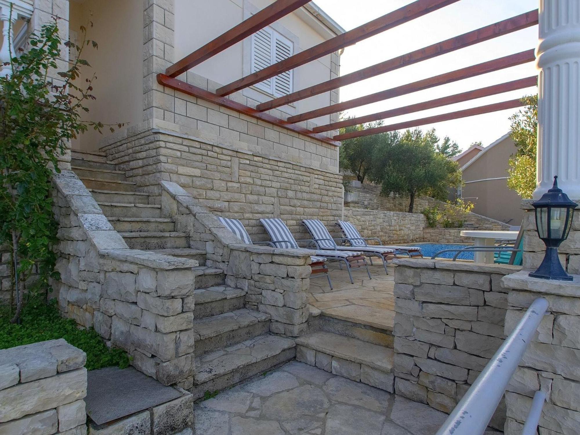 House Green Side Sunset- Four Bedroom House With Pool And Sea View Prigradica Esterno foto
